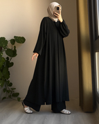 أسود / S